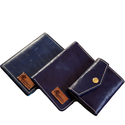 Le set en véritable cuir de zébu comprenant 1 porte feuille - 1 porte passeport et 1 porte carte bleu - 100 % fait main - Livraison offerte